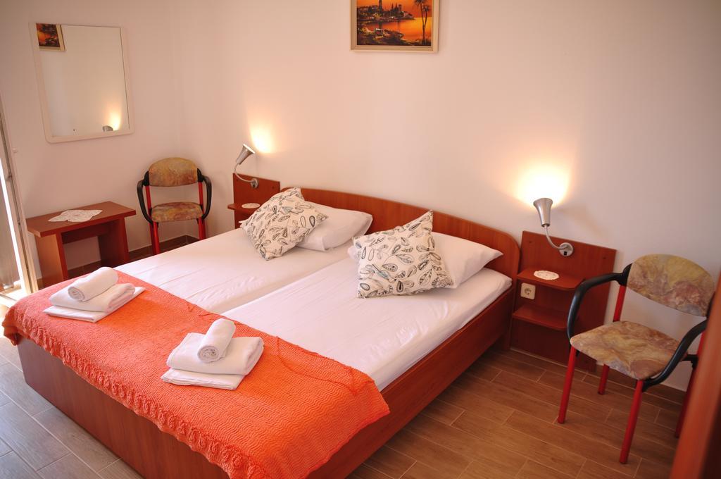 Guest House Stefica Hvar Town Exterior photo